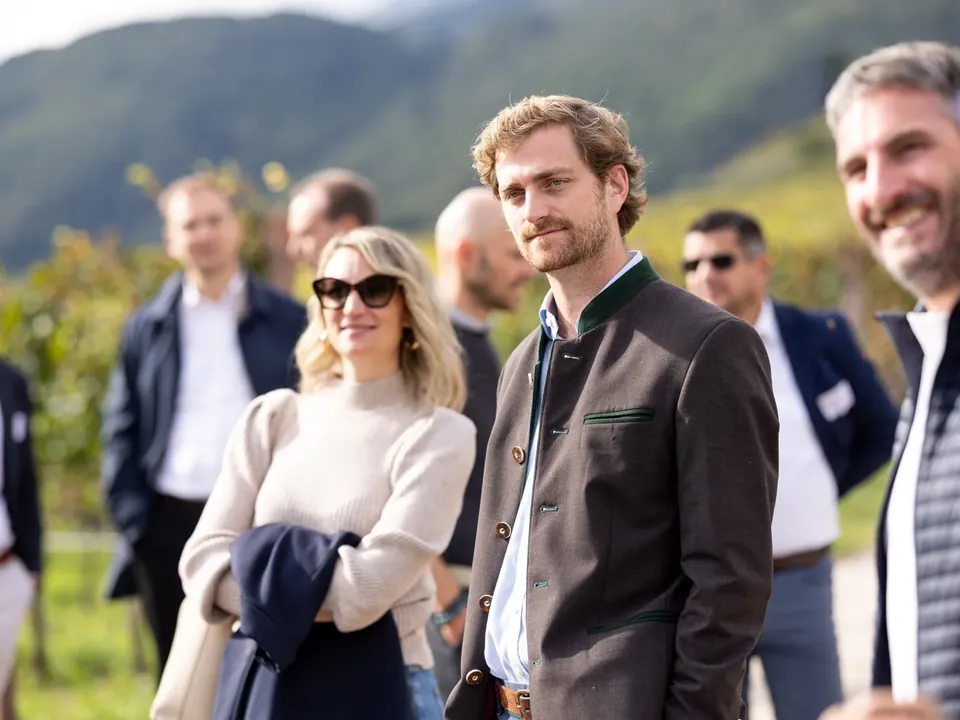Austausch beim Leaders Insights auf dem Weingut Manincor